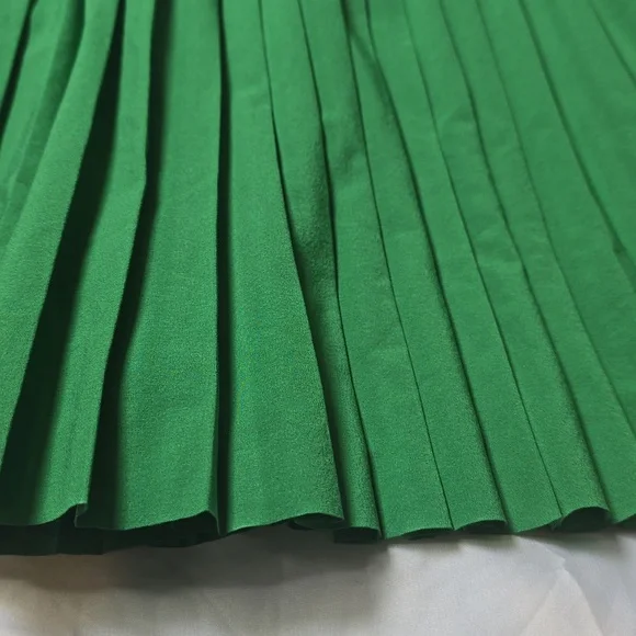 Beyond Yoga If You Pleats Elastic Green Mini Women's Skirt Size Small NwT. - Picture 4 of 10